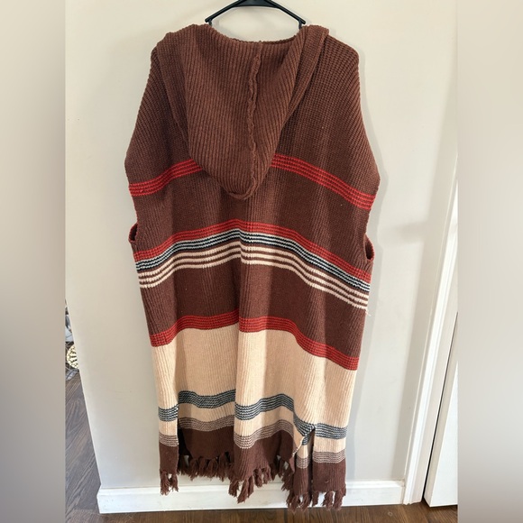 Easel Knitted Kimono - Picture 2 of 4